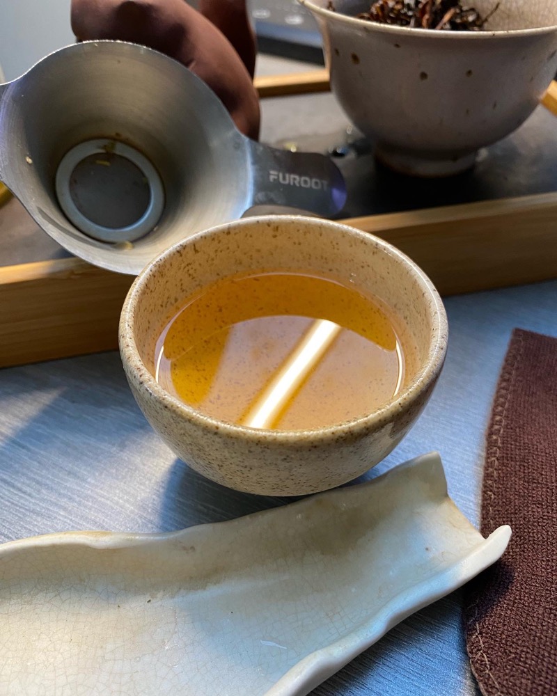 tea in the cup